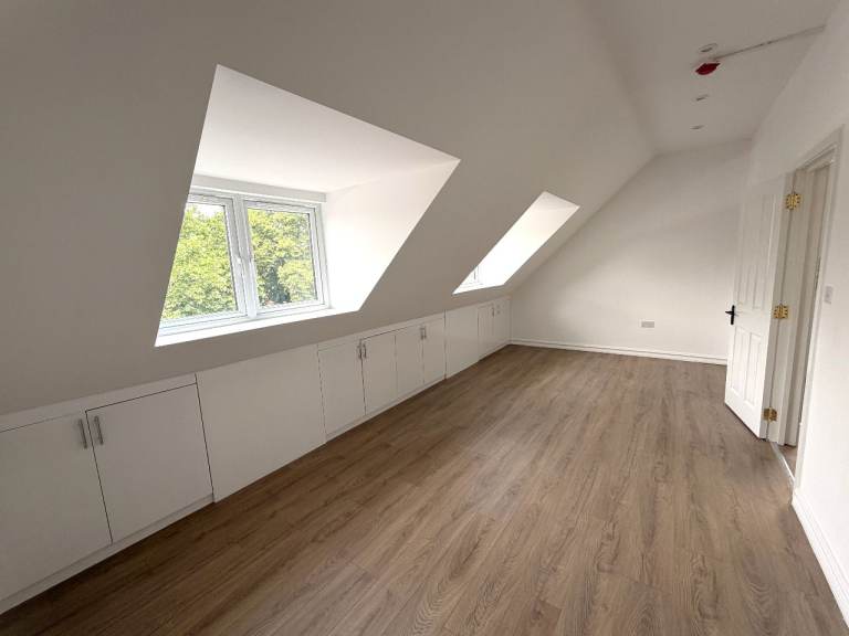 Beauty Therapy Studio Treatment Rooms to rent - Totteridge & Whetstone, London N20