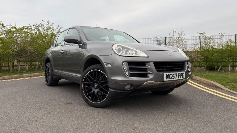 Porsche Cayenne V6