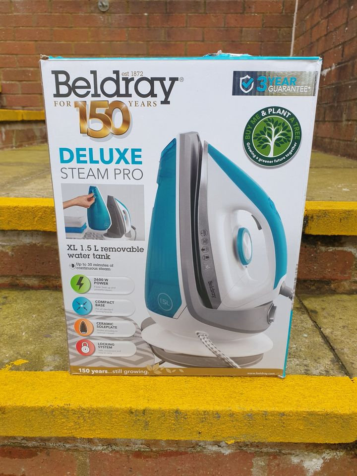 Beldray Steam Iron Steam Pro Upright Ironing Station Ceramic Soleplate 1.5L XL Removable Water Tank