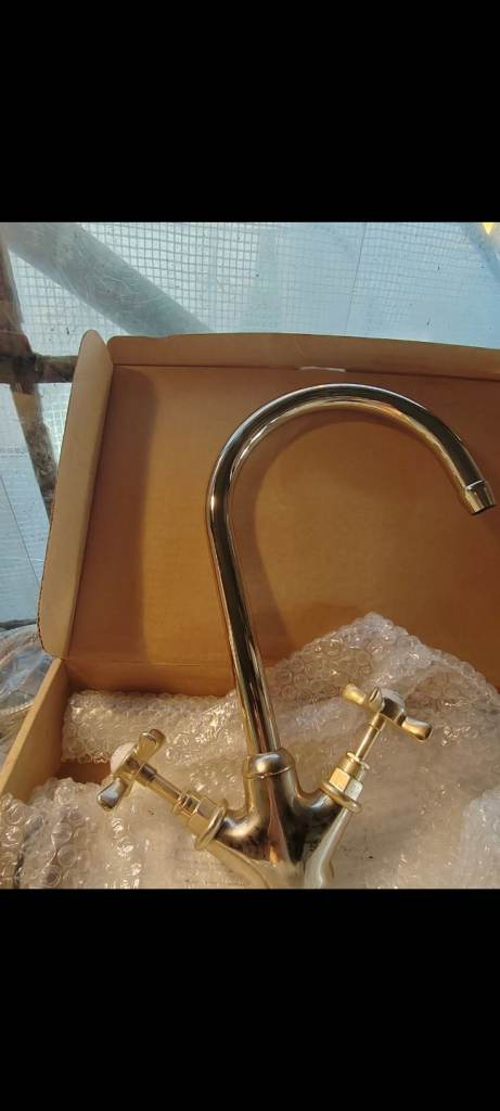 image for Santura Edwardian kitchen mono tap 