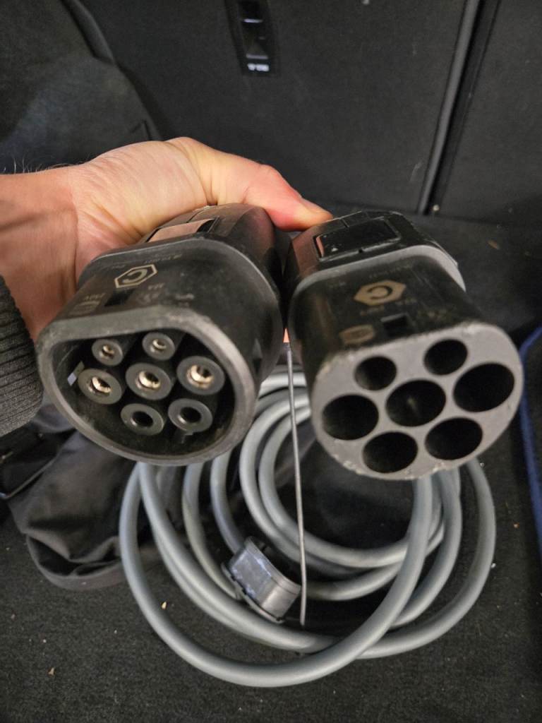 Type 2 EV fast charging cable, 5m long, 32Amp, up to 7.6KW