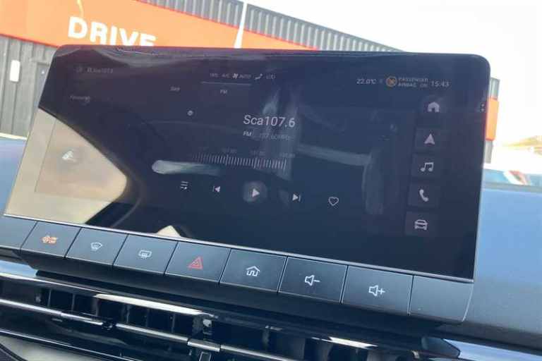 2025 MG MG4 49kWh SE Hatchback 5dr Electric Auto (170 ps) Hatchback Electric Automatic