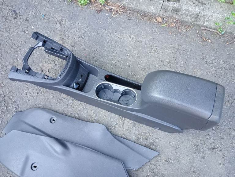 Ford Fiesta Mk7.5 ST180 Centre Arm Rest Console 