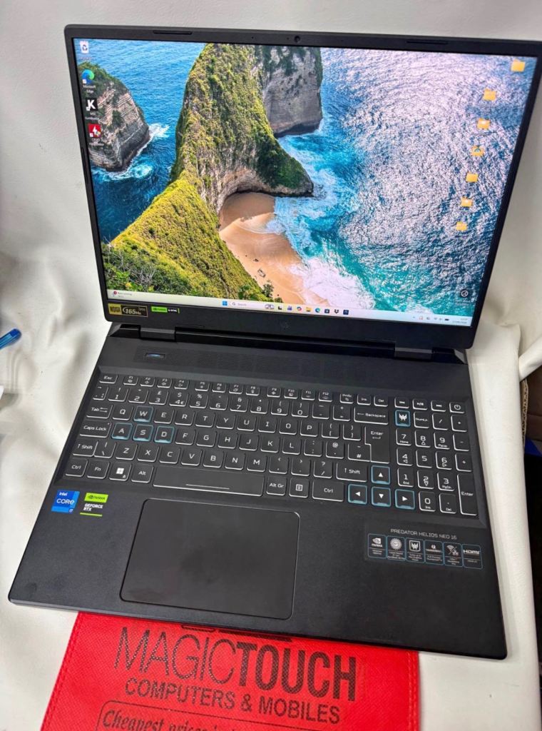 Acer Predator Helios Neo 16 Gaming Laptop Rtx i7-13700HX 16GB Ram 1Tb SSD