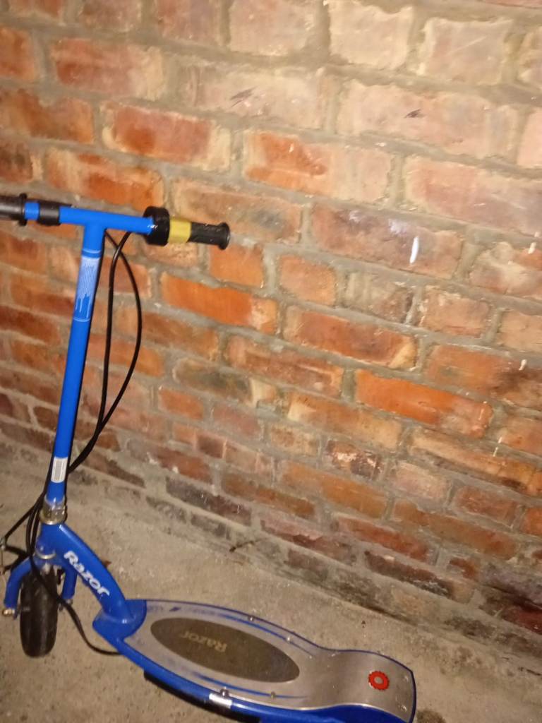 Razor electric scooter 