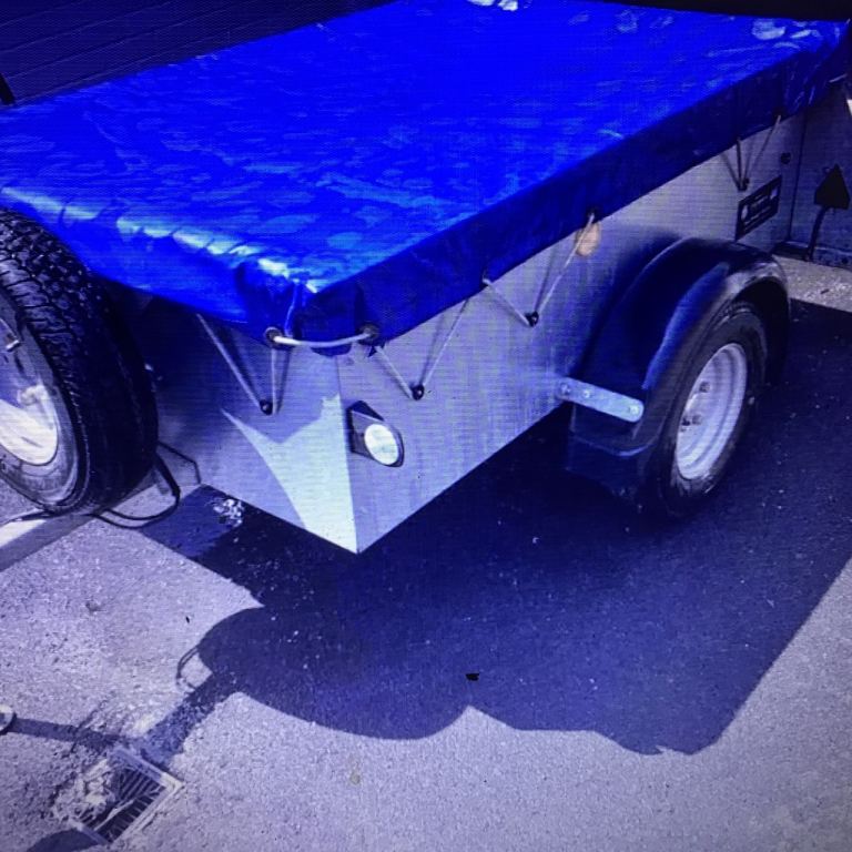 Small Box Trailer with Blue Cover – Good Condition