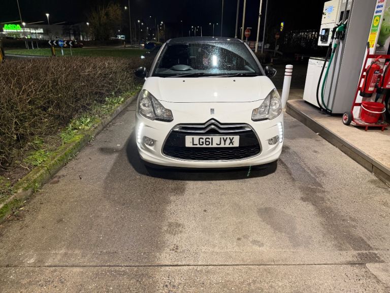 Citroen, DS3, Hatchback, 2011, Manual, 1560 (cc), 3 doors