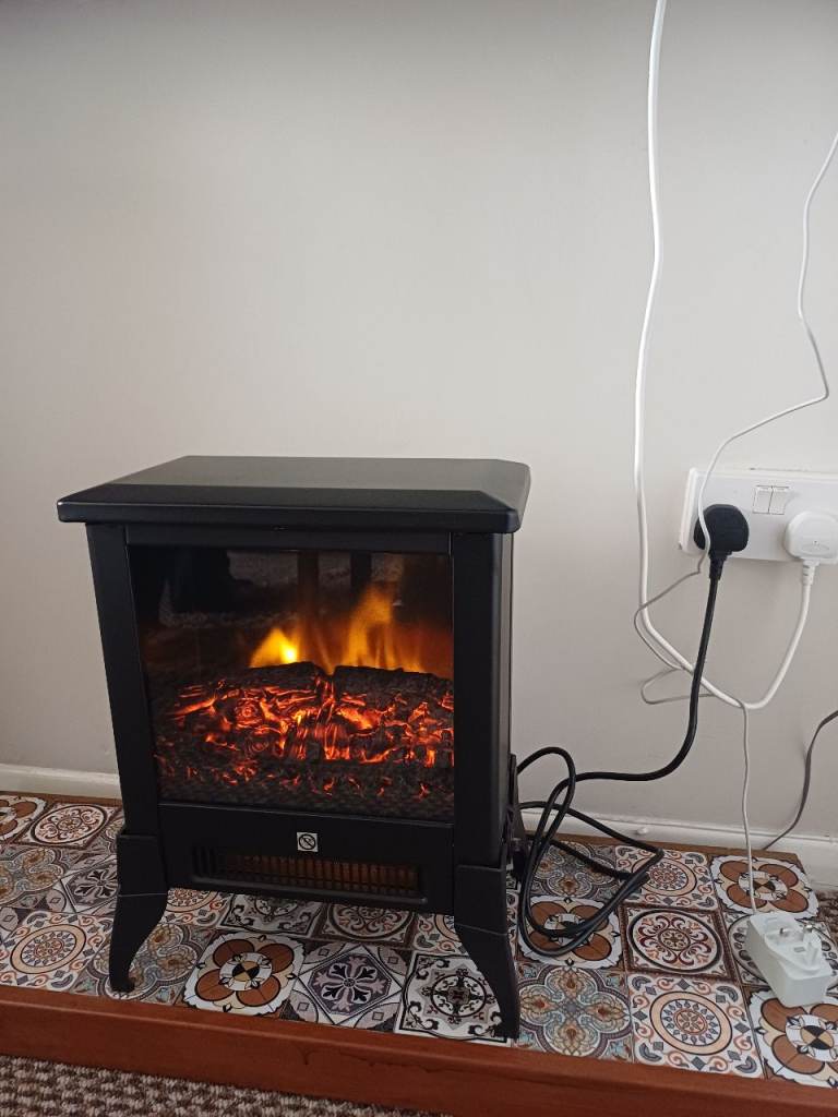 Black Electric Fireplace Heater with Realistic Flame Effect