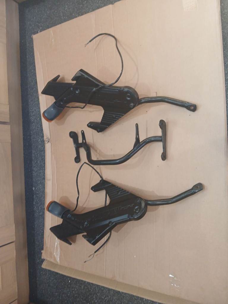 Honda blackbird givi wing rack 