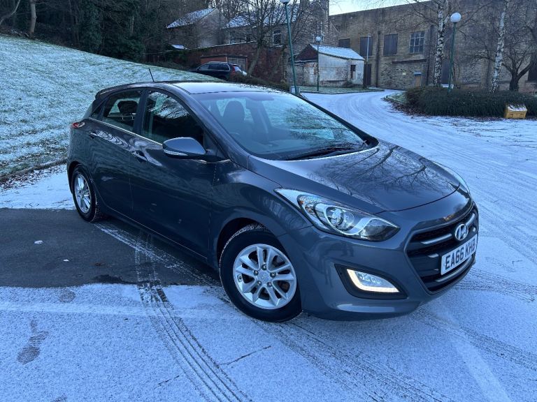 2016 (66) Hyundai I30 1.6CRDI £20 tax Nav immaculate 