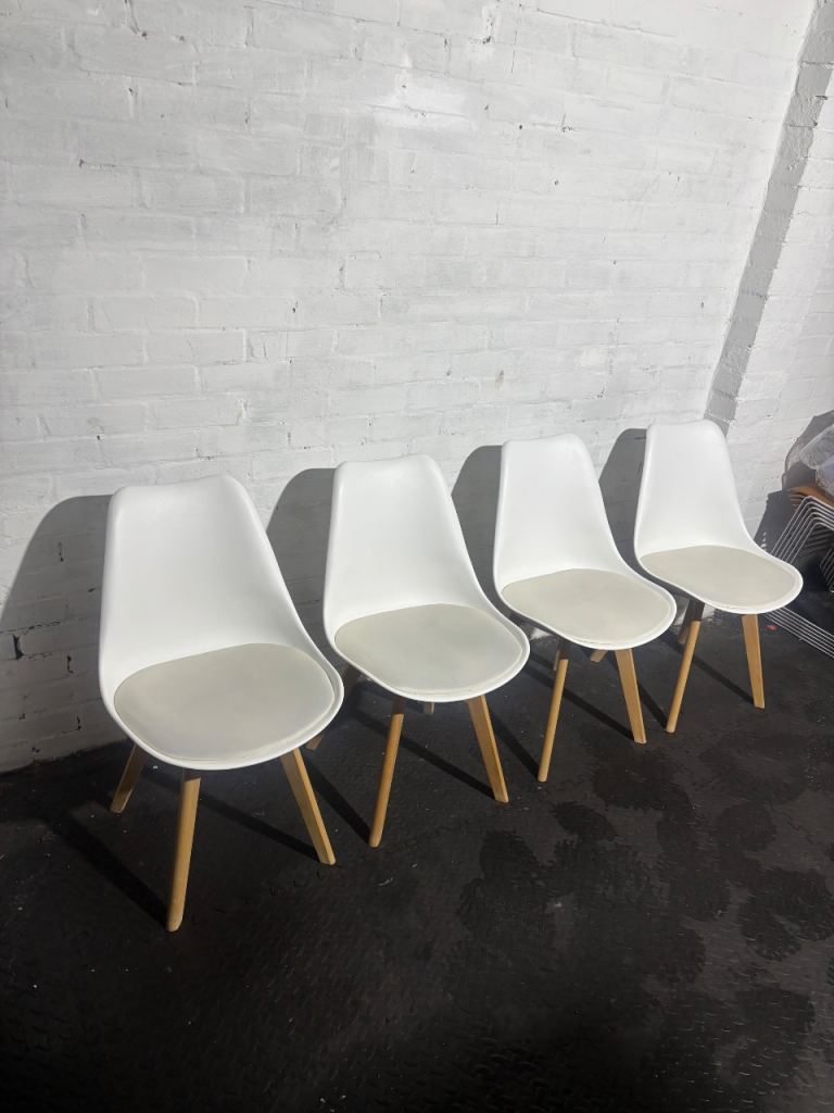 4 Dining chairs