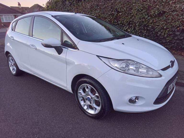 Ford Fiesta 1.25 Zetec Euro 5 Petrol 5 Door.