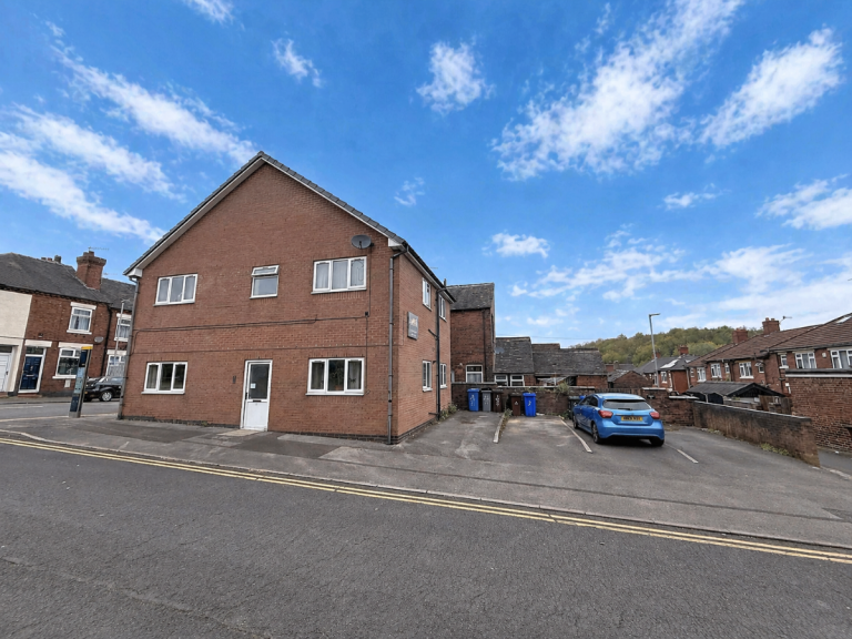 1 bedroom flat in Bracken Street, Fenton, Stoke-on-Trent, ST4 3BS