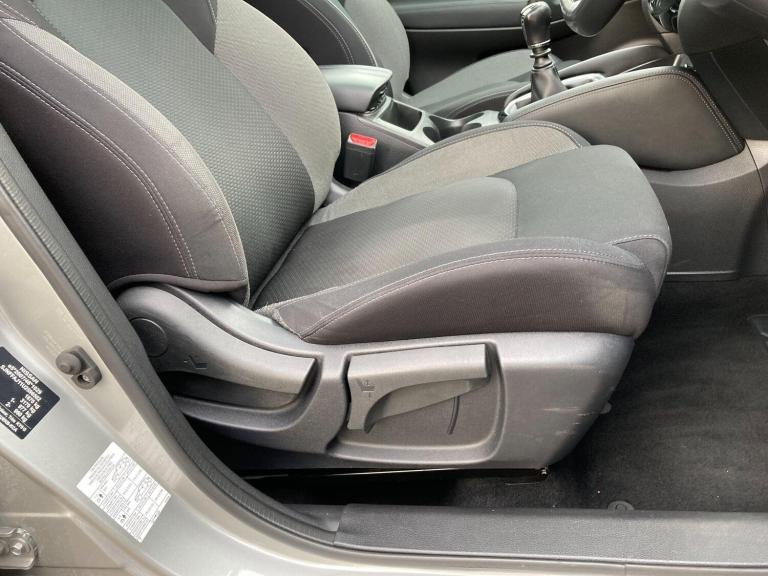 2019 Nissan Qashqai 1.3 DiG-T N-Connecta 5dr HATCHBACK PETROL Manual