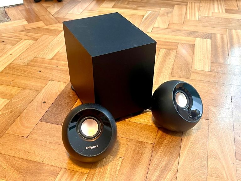  Creative Pebble Plus 2.1 USB Speakers with Subwoofer