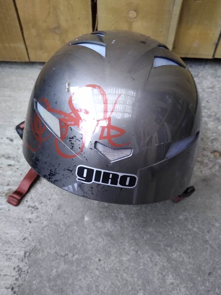 GIRO Snowboard Helmet size M 