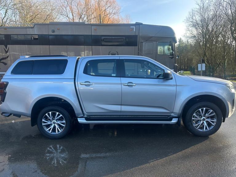 2025 Isuzu D-Max 1.9 DL40 Double Cab 4x4 Auto PICK UP Diesel Automatic