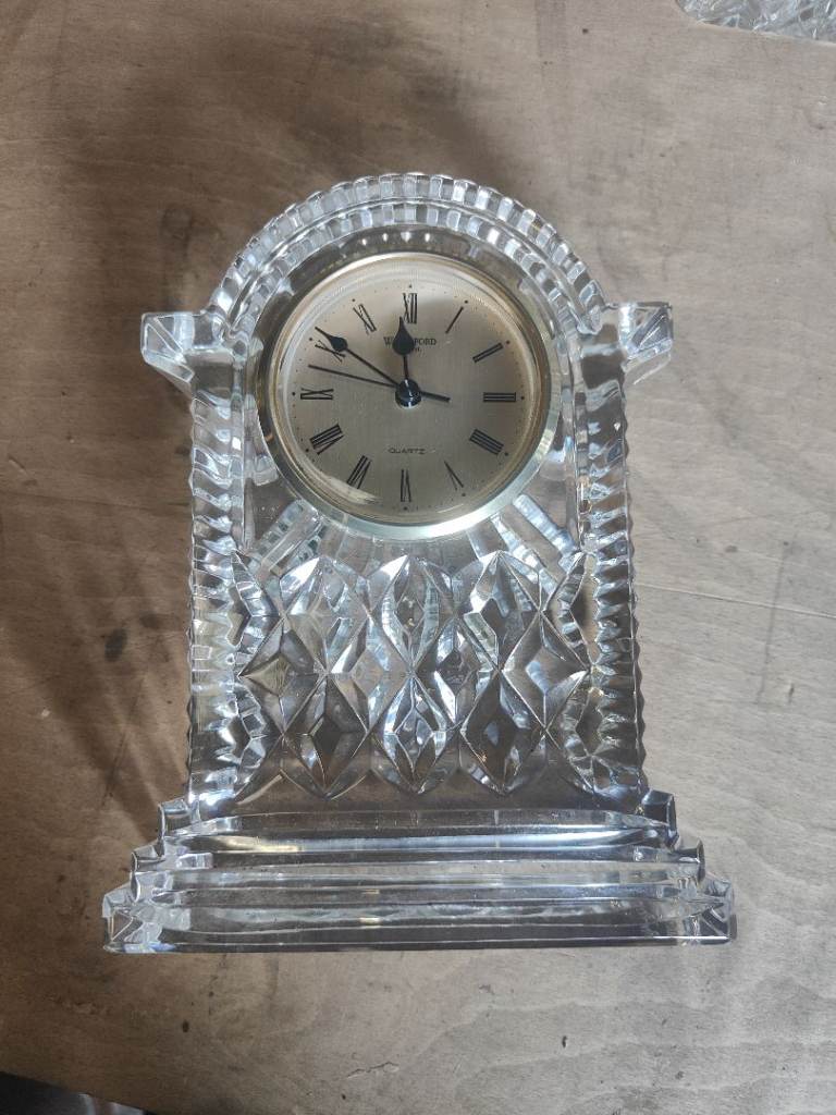 Lovely Cut Glass Quartz Mantle Clock – Good Condition