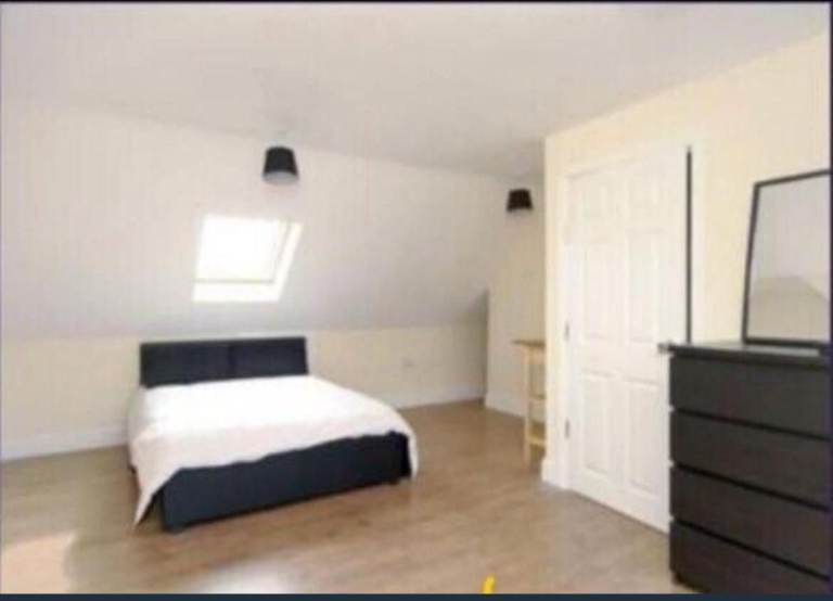 Spacious & Cosy Studio for Rent in - SE7 8QR