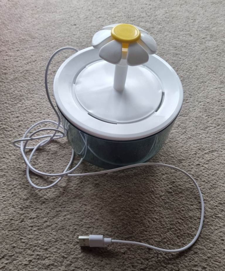 Cat Water Fountain for Drinking