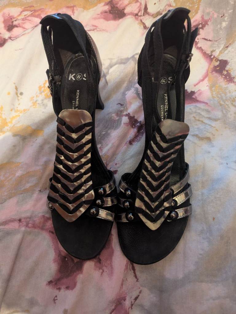 image for Black and bronze leather sandals