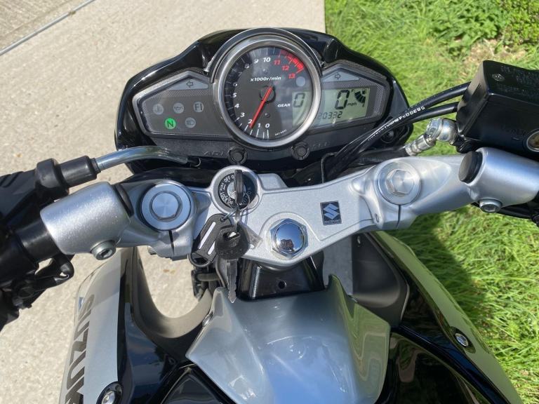 SUZUKI INAZUMA GW250 L3, 2014, 20,332 MILES, VERY CLEAN WELL LOOKED AFTER RETRO