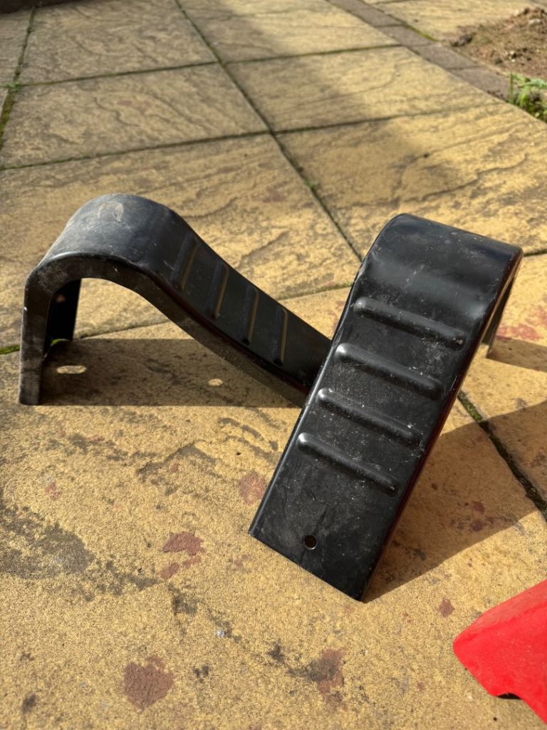 Range Rover Wheel Chocks