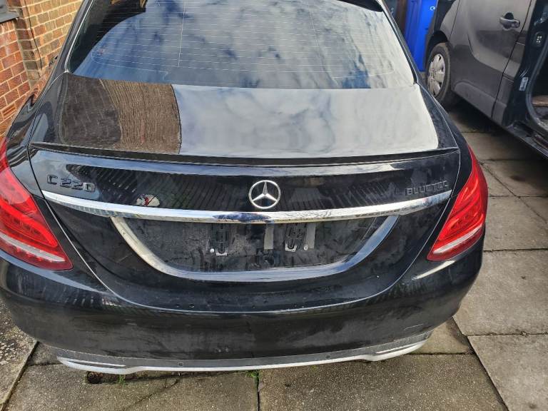 Mercedes C Class W205 boot lid