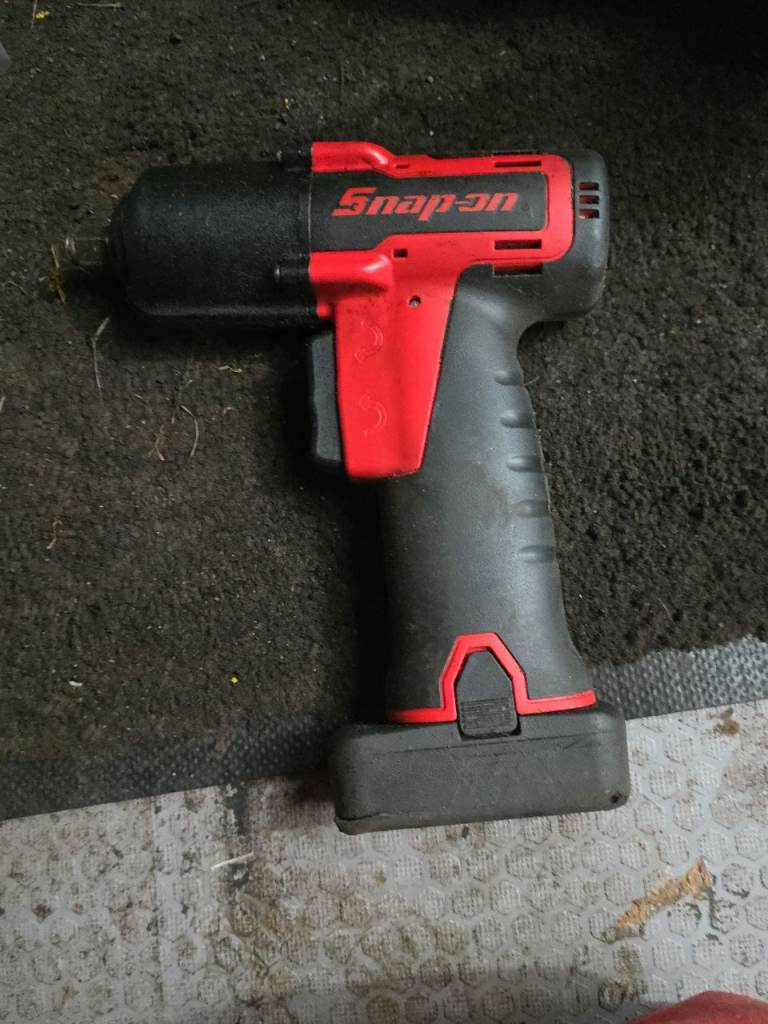 Snap On 3/8 Imapct Gun