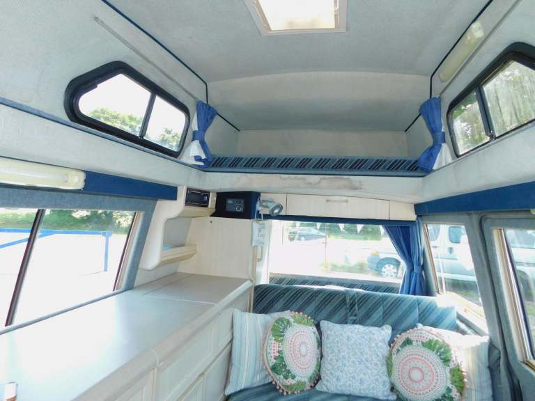 VW 2.0 Petrol Holdsworth Villa 2 Plus 2 Berth Campervan for sale