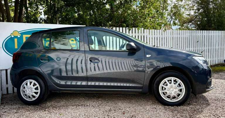 CAN'T GET CREDIT? CALL US! Dacia Sandero 0.9 TCe Essential, 2020, Manual - £99 DEPOSIT, £40 PER WEEK