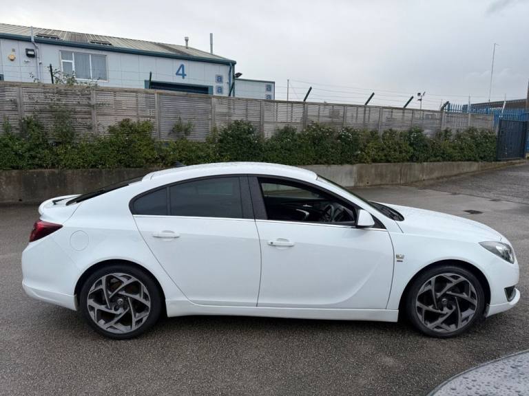 2016 Vauxhall Insignia 2.0 CDTi ecoFLEX SRi VX Line Nav Hatchback 5dr Diesel Manual Euro 6-Factor...