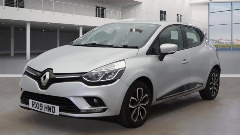 RENAULT CLIO 1.5 DCI 90 PLAY EDITION EURO6 ULEZ 5DR HATCH 2025