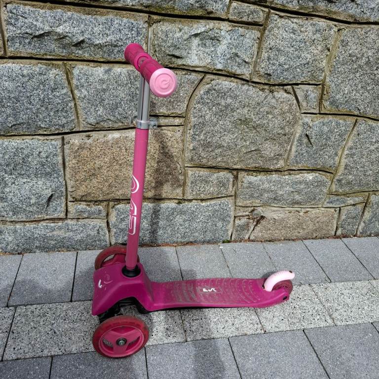 Pink Evo Scooter 