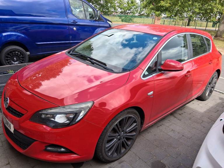 Vauxhall, ASTRA, Hatchback, 2012, Manual, 1956 (cc), 5 doors