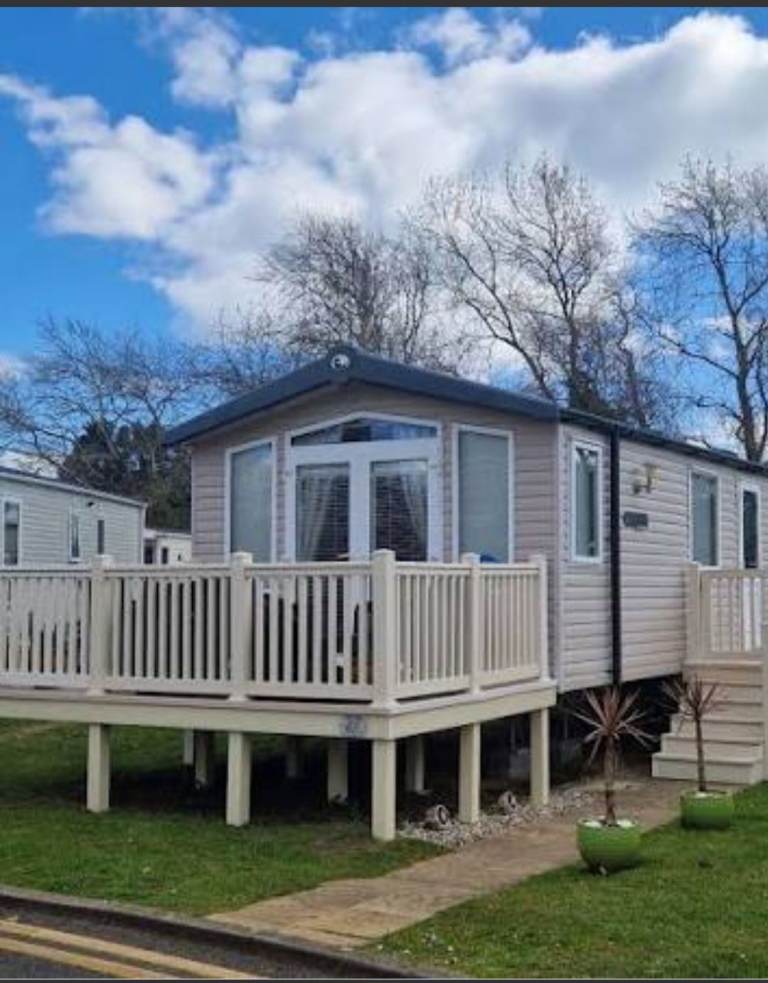 Static caravan to rent in tenby