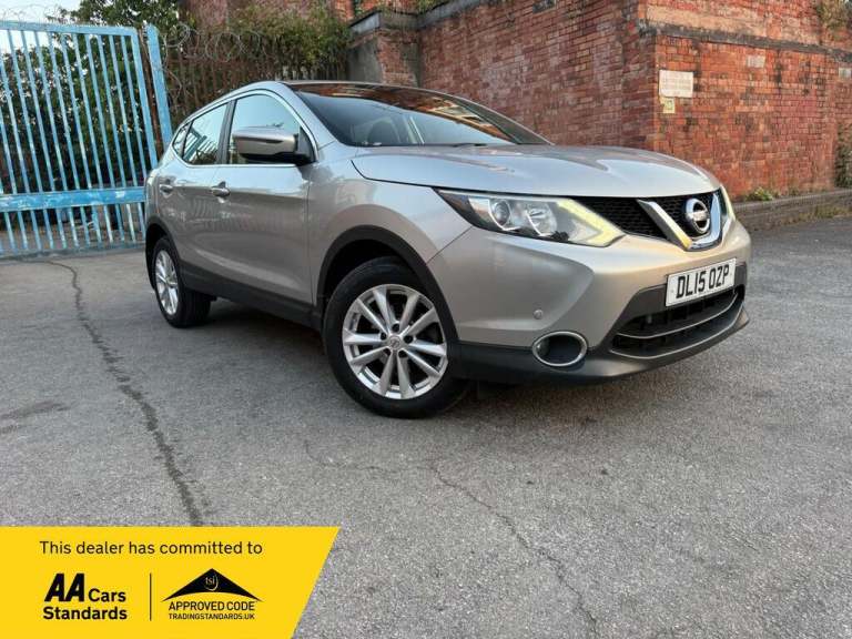 2015 Nissan Qashqai 1.2 DIG-T Acenta 2WD Euro 6 (s/s) 5dr HATCHBACK Petrol Manual