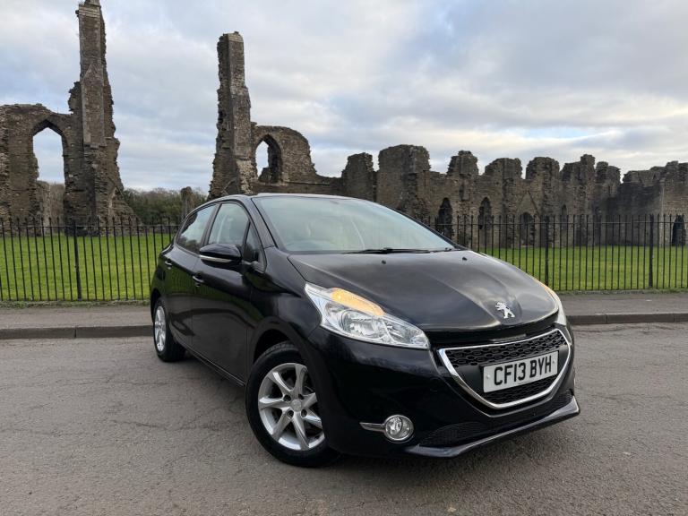 2013 Peugeot 208 1.2 VTi Active 5dr *DEC 26 MOT* £20 TAX* ONLY 30000 MILES* HATCHBACK Petrol Manual
