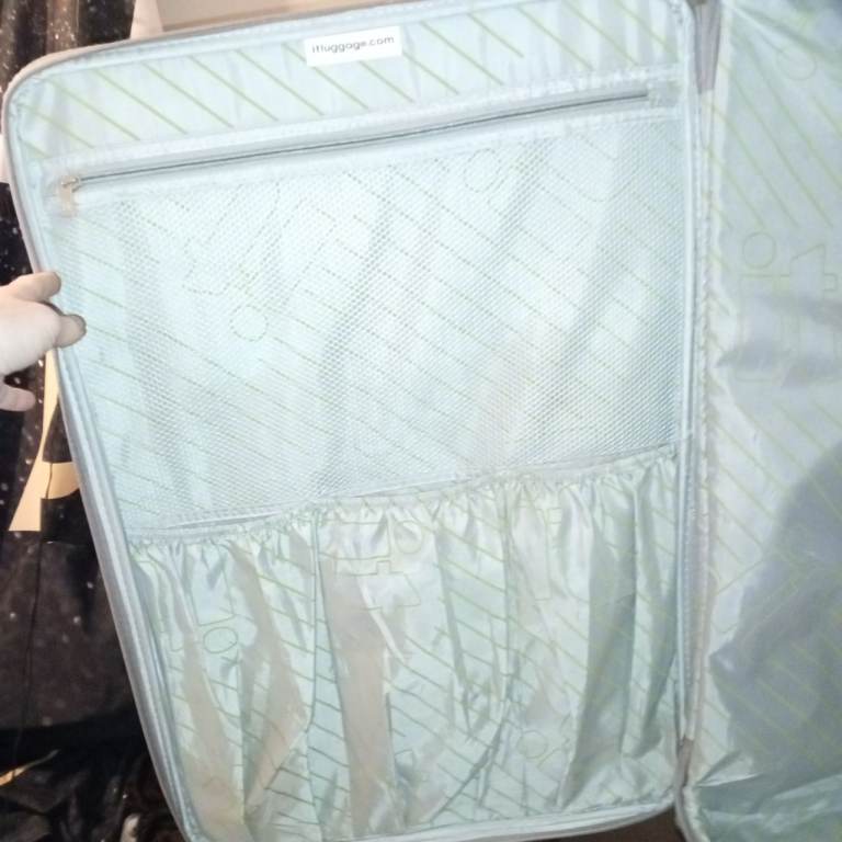 Big IT luggage suitcase 