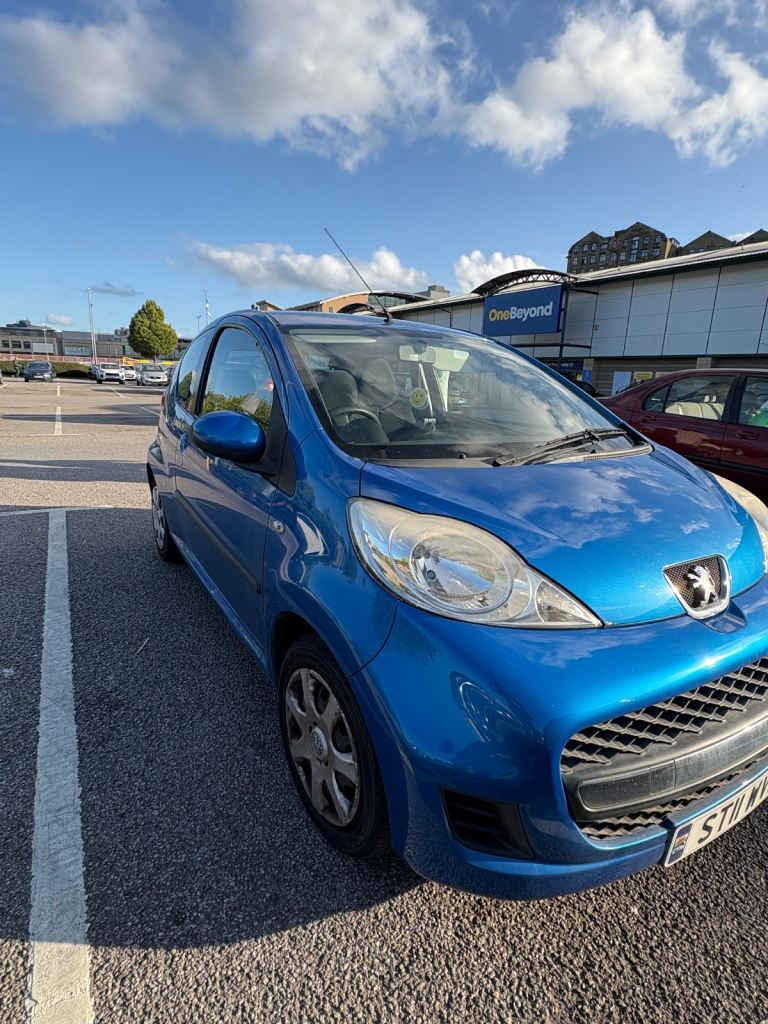 Peugeot, 107, Hatchback, 2011, Manual, 998 (cc), 3 doors