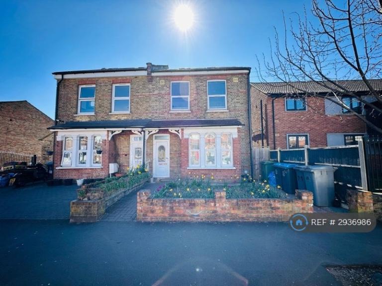 1 bedroom in Chaplin Road, Wembley, HA0 (#2936986)