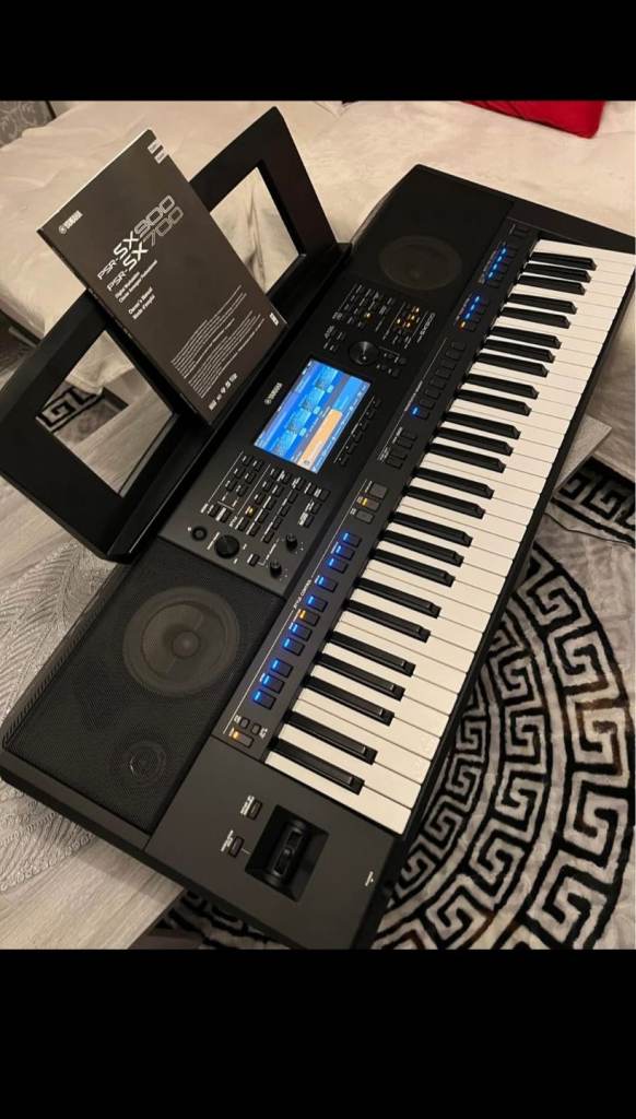 Yamaha Genos SX900 Arranger Workstation Keyboard – Great Condition