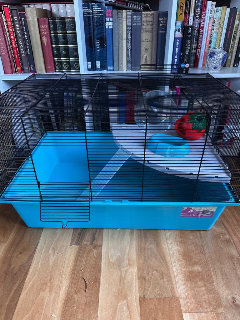 Extra large hamster cage