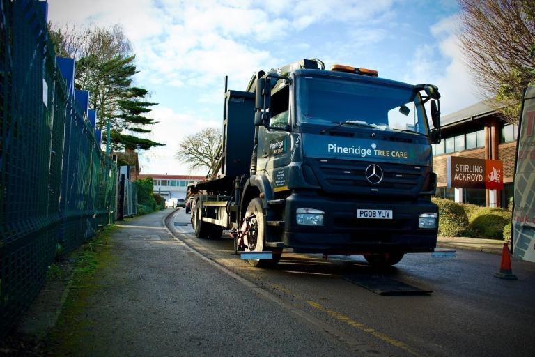 Mercedes-Benz Axor [Phone number removed]ton hook loader crane lorry Manaul 