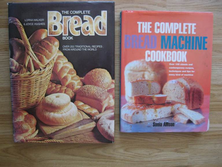 2 bread cook books Complete and Machine made bread £1.50