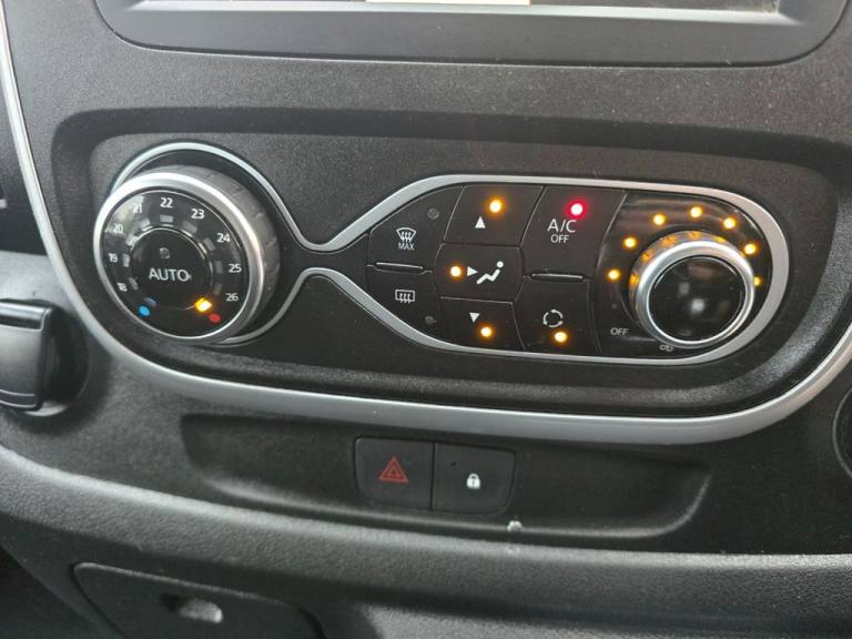 2021 Renault Trafic 2.0 dCi ENERGY 28 Black Edition Van,, Euro 6 ULEZ, Automatic, Cruise, DAB,  P...