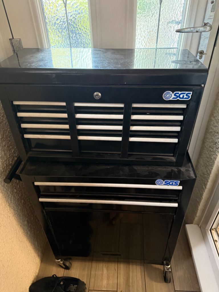Sgs Tool chest and tool box with key, lock bars and tools . Mainly tools for welding