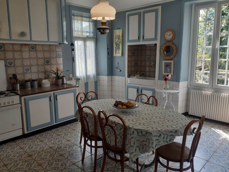 HOUSE FOR SALE IN FRANCE. ' Sold Furnished '