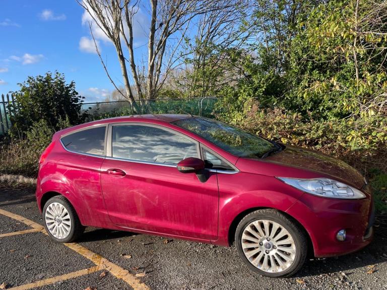 FORD FIESTA 1.4 TITANIUM 58 REG HOT MAGENTA GENUINE 58821 SERVICE HISTORY MOT AUGUST 29TH 2026