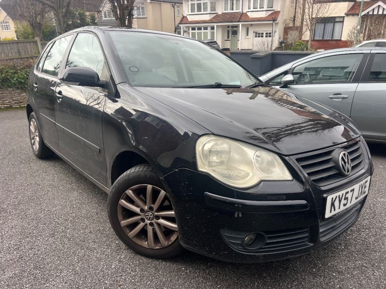 VW Polo 1.2 S 55.  Runs well. Spares or Repair